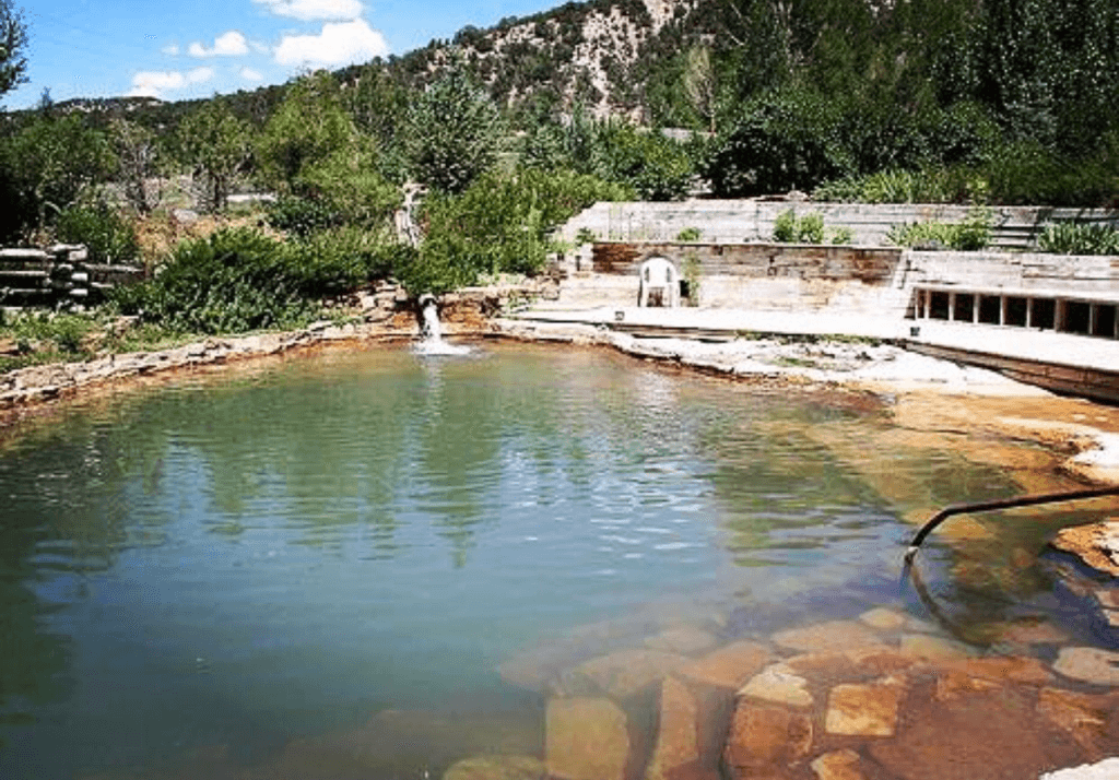  A pool view in Orvis Hot Springs 