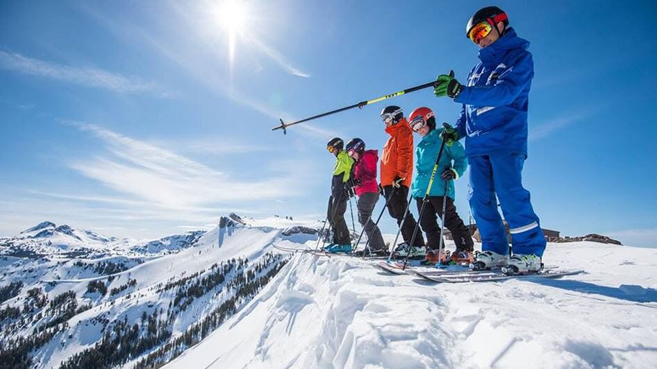 Skiing/Snowboarding